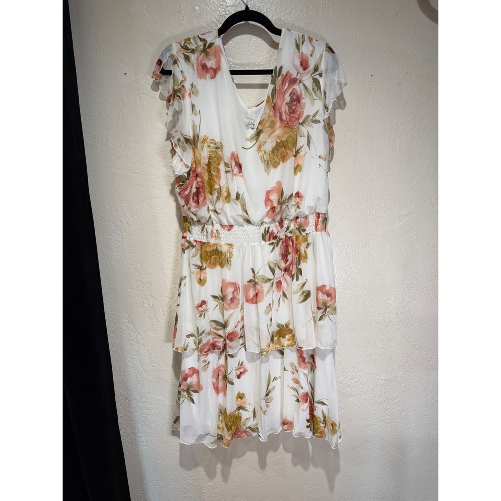 Kate and Lily Women 20W Floral Mesh Tiered Dress V-Neck Smocked Waist White Pink